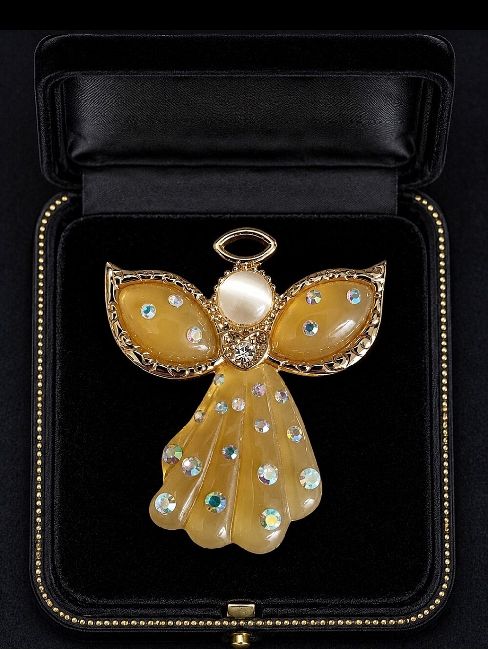 CATO 1946C Milky Honey Lucite Christmas Angel AB Rhinestone Gold Tone Brooch NWT